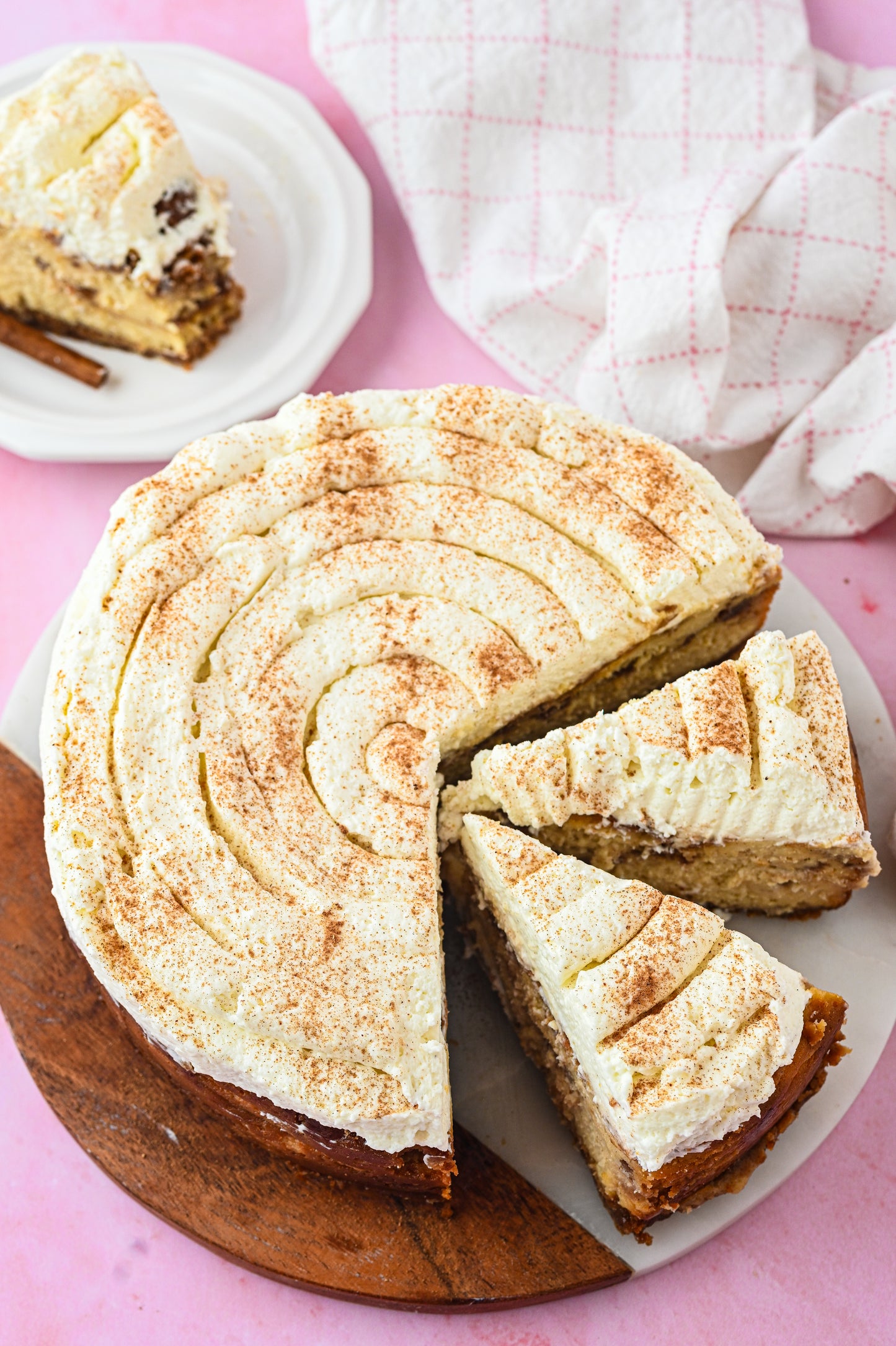 Cinnamon Roll Cheesecake Exclusive