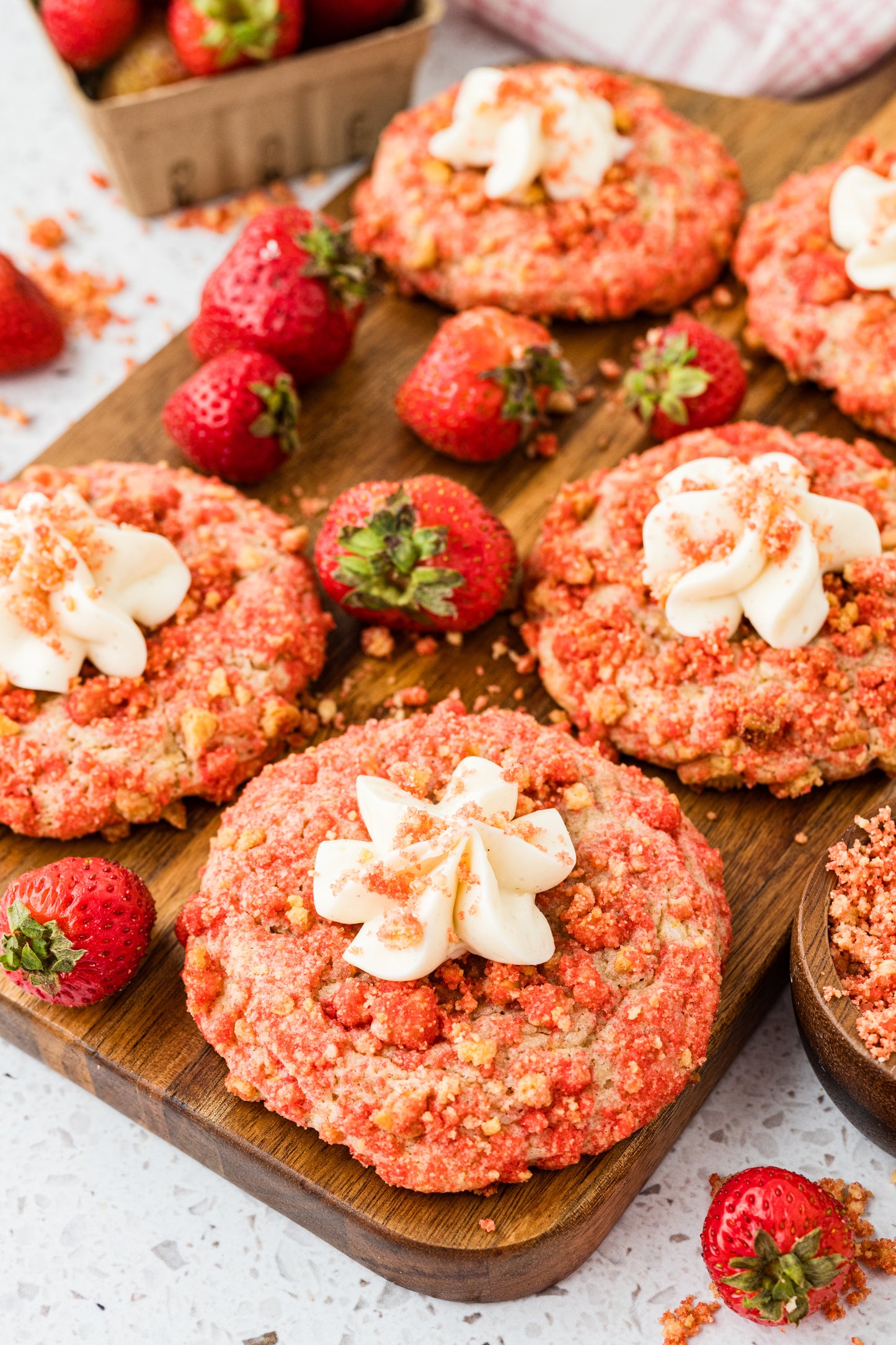 *Strawberry Crunch Cookies Exclusive