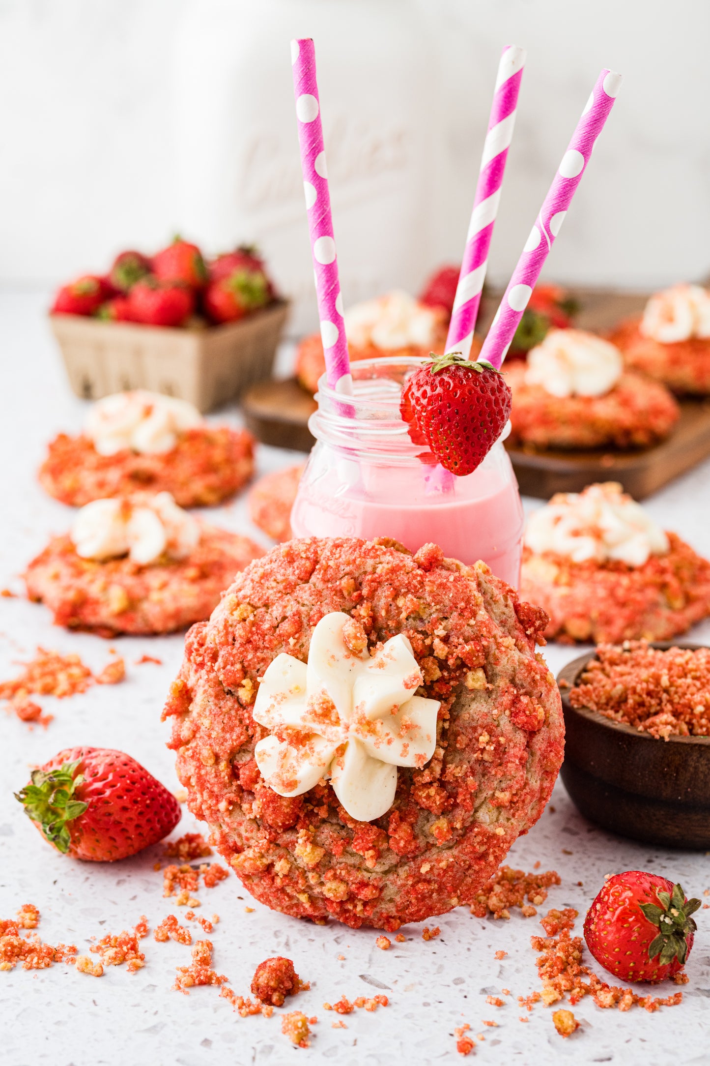*Strawberry Crunch Cookies Exclusive