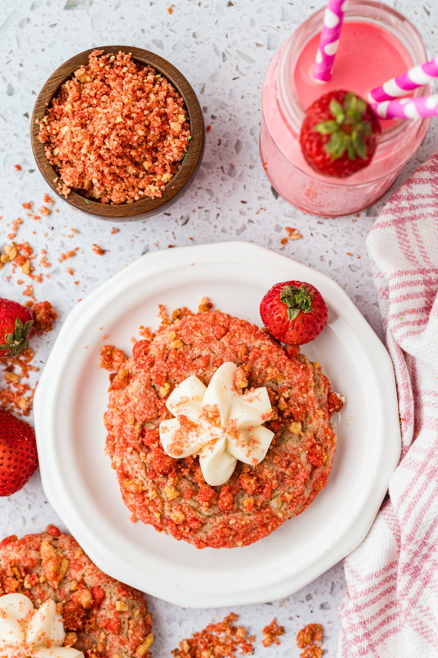 *Strawberry Crunch Cookies Exclusive