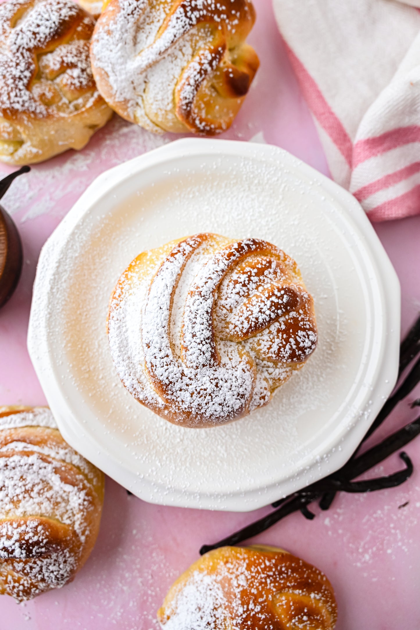 Vanilla Cream Buns Exclusive PLUS Reel